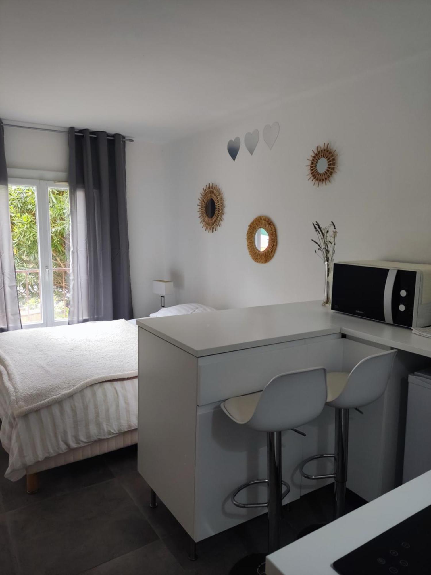 Provencal-Style Apartment Aix-en-Provence Bagian luar foto