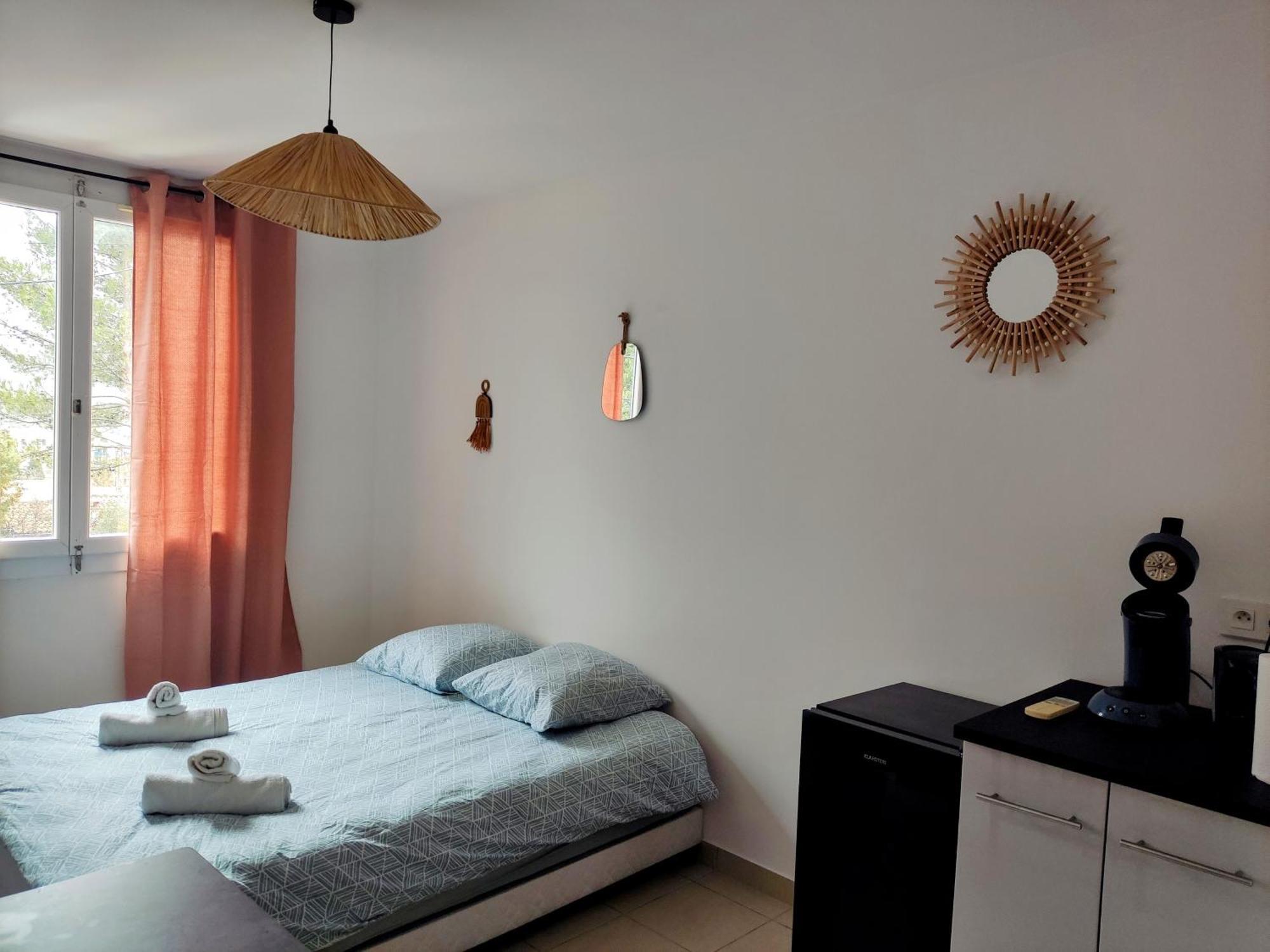 Provencal-Style Apartment Aix-en-Provence Bagian luar foto