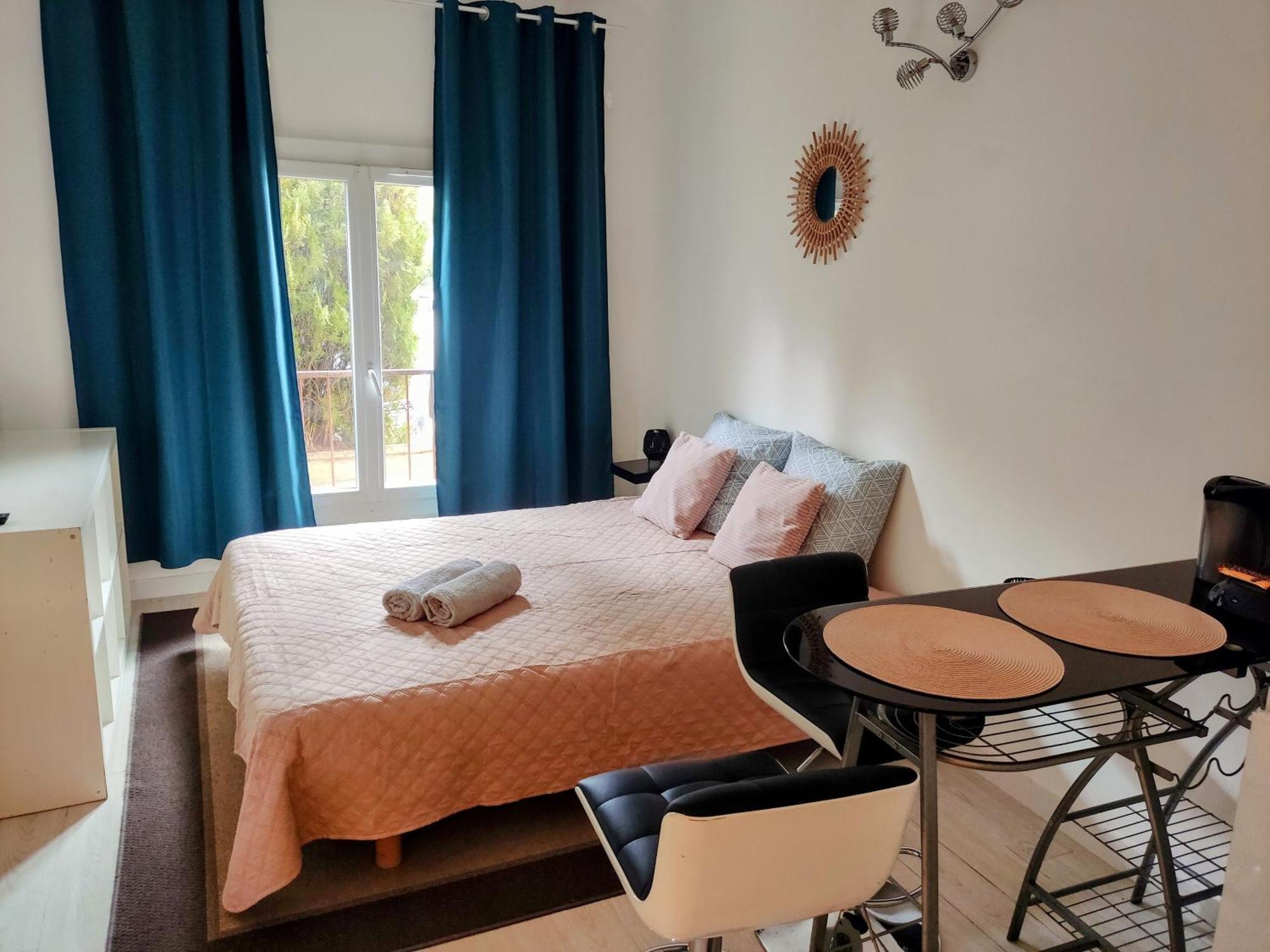 Provencal-Style Apartment Aix-en-Provence Bagian luar foto