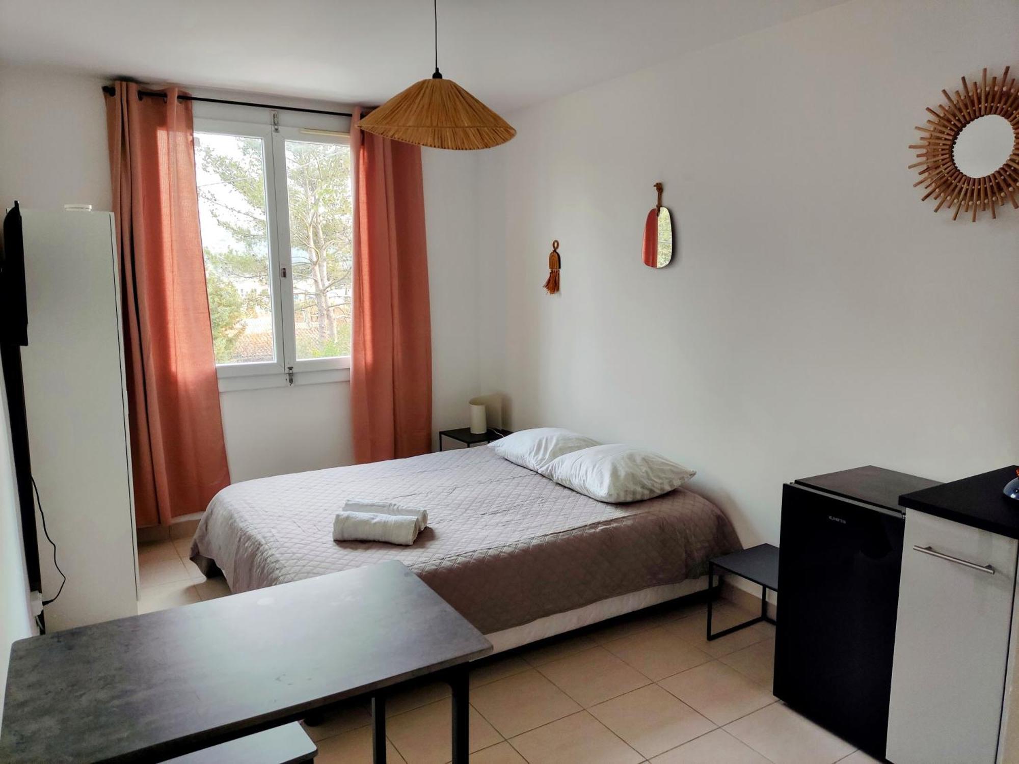 Provencal-Style Apartment Aix-en-Provence Bagian luar foto